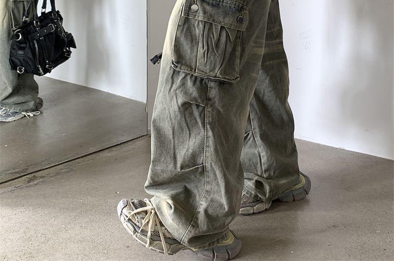 Mid Waist Washed Wide Leg Cargo Jeans Product Image