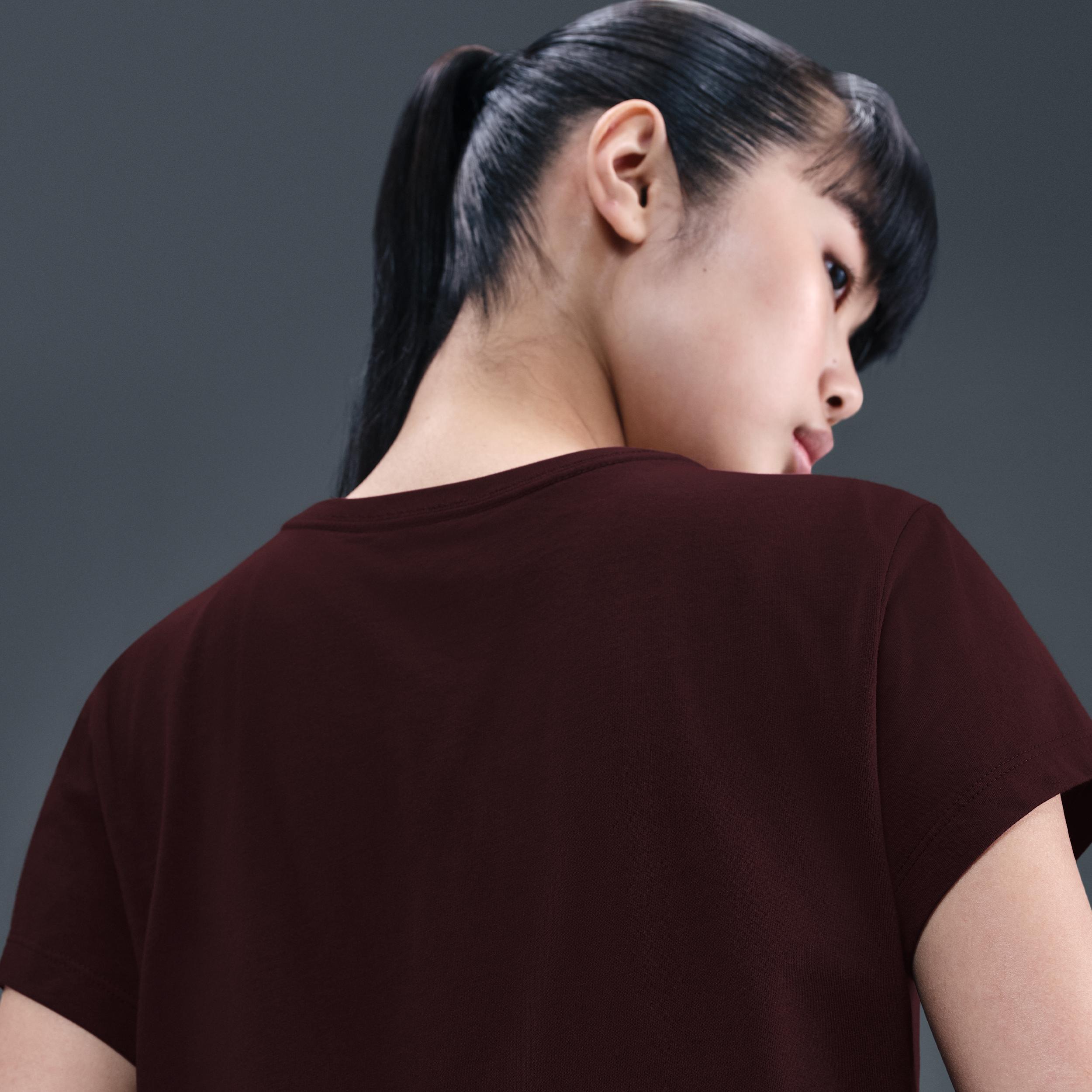 Women's Nike Sportswear Short-Sleeve Graphic T-Shirt Product Image