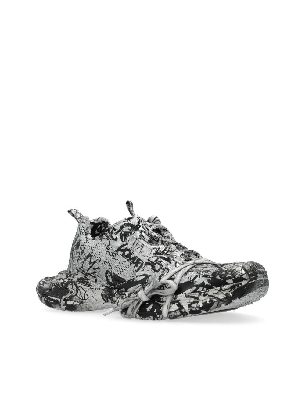 3XL Extreme Graffiti low-top sneakers Product Image