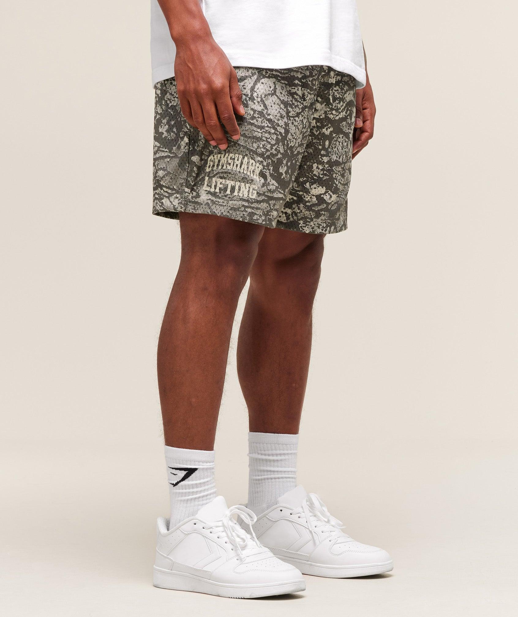 Gymshark Lifting Mesh 5" Shorts - Camo Brown Male Product Image