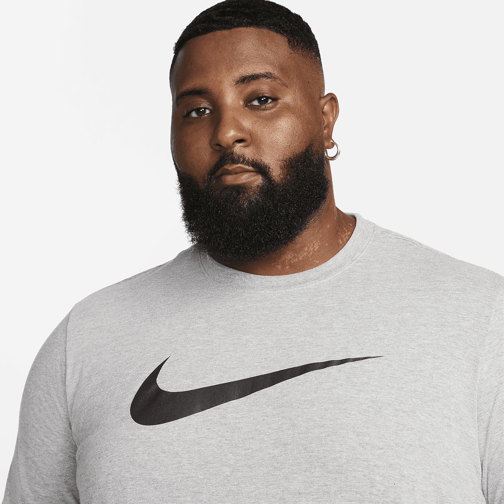 Nike Sportswear Men's Long-Sleeve T-Shirt Product Image