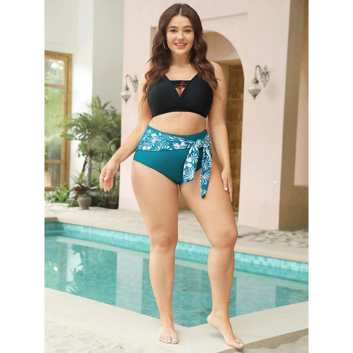 Plus Size Tropical Patchwork Knotted Front Bikini Bottom Women's Swimwear Teal Vacation Cross straps High stretch Skinny High Rise Curve Swim Bottoms BloomChic 22-24/3X Product Image