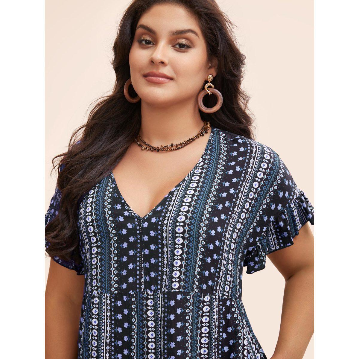 Plus Size Bandana Print Pocket V Neck Ruffle Sleeve Dress DarkBlue Women Vacation Printed V-neck Short sleeve Curvy Midi Dress BloomChic 22-24/3X Product Image