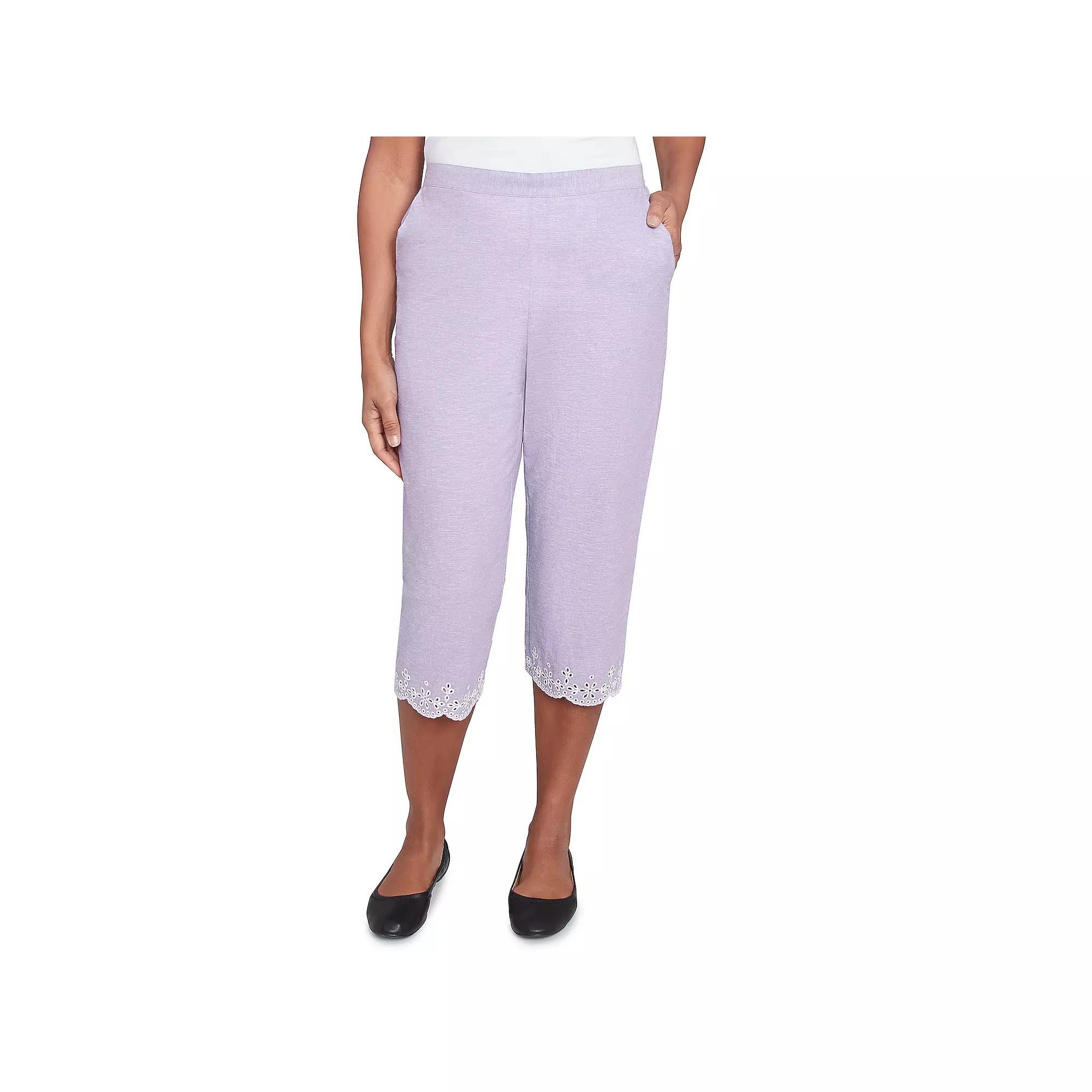 Women's Alfred Dunner Eyelet Embroidered Capri Pants, Size: 10, Gray Product Image