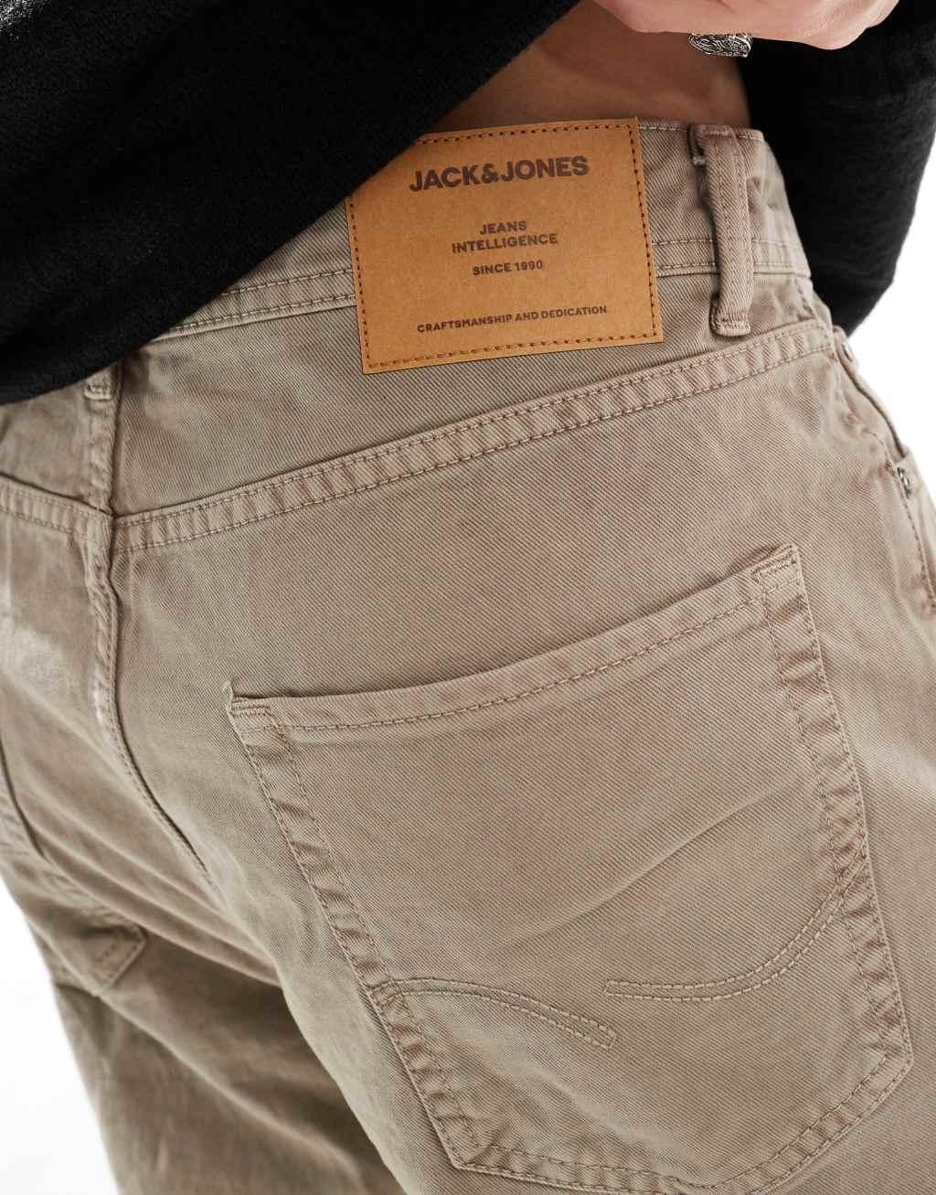 Jack & Jones alex baggy fit twill pants in beige Product Image