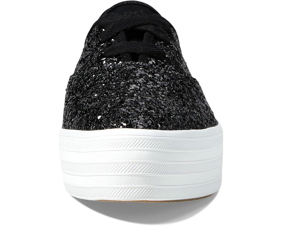 Triple Kick Canvas Product Image