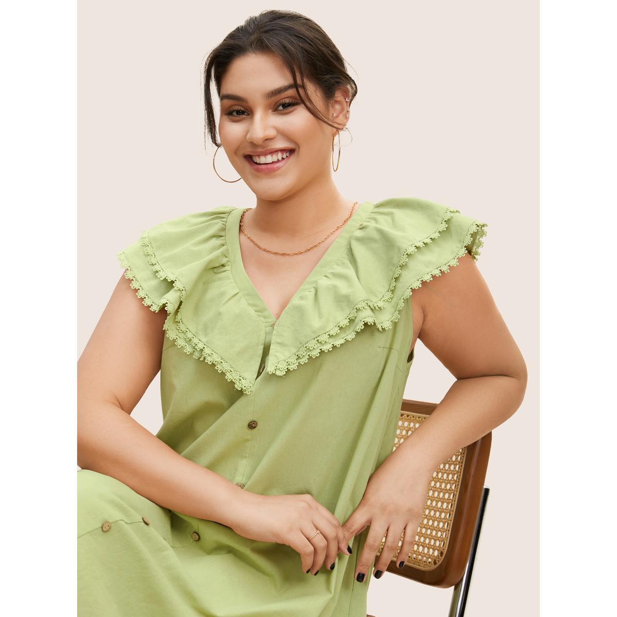Plus Size Lace Patchwork Button Detail Tiered Ruffles Dress LightGreen Women Casual Woven ribbon&lace trim V-neck Sleeveless Curvy BloomChic 14-16/1X Product Image