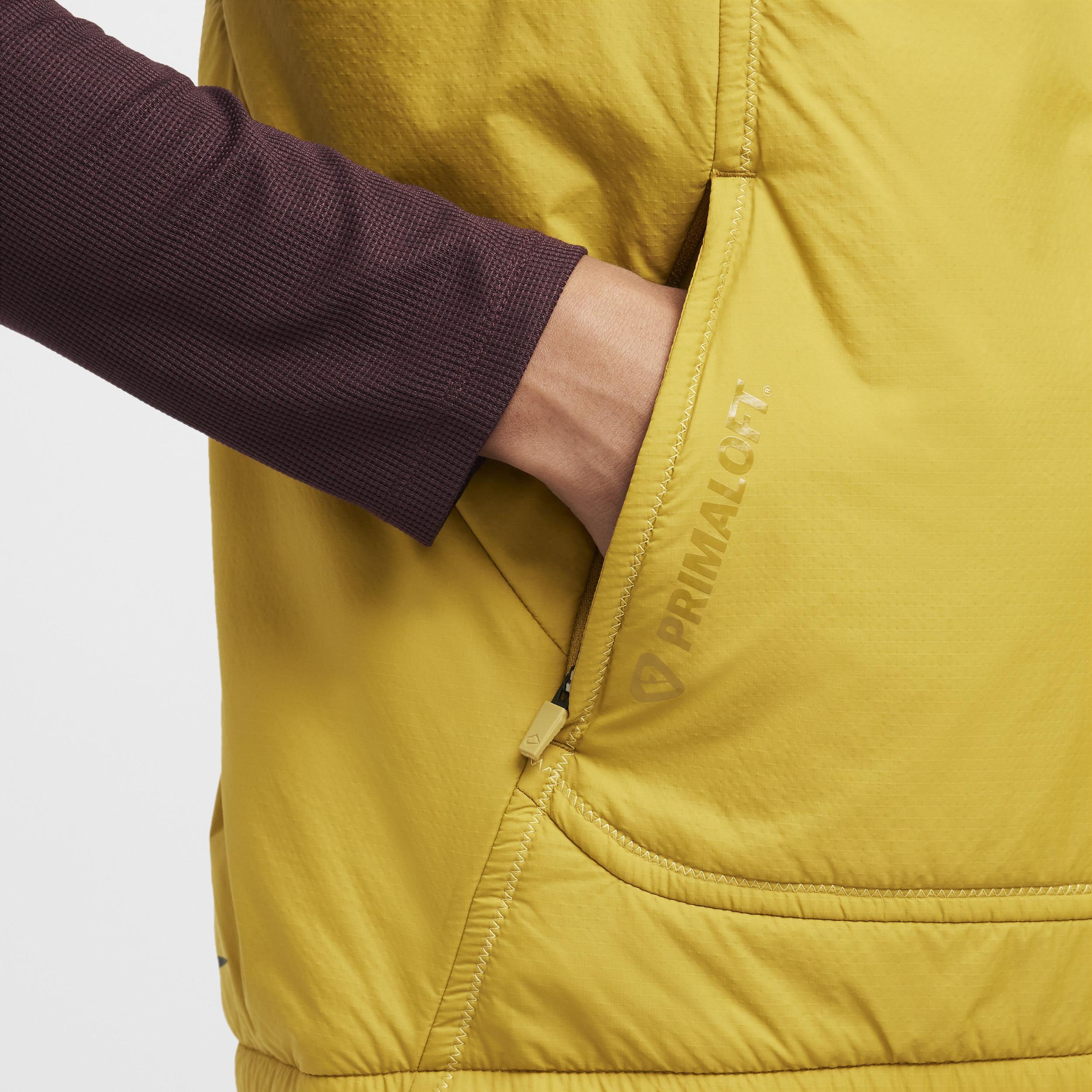 Nike Men's Trail PrimaLoftÂ® Therma-FIT Running Vest Product Image