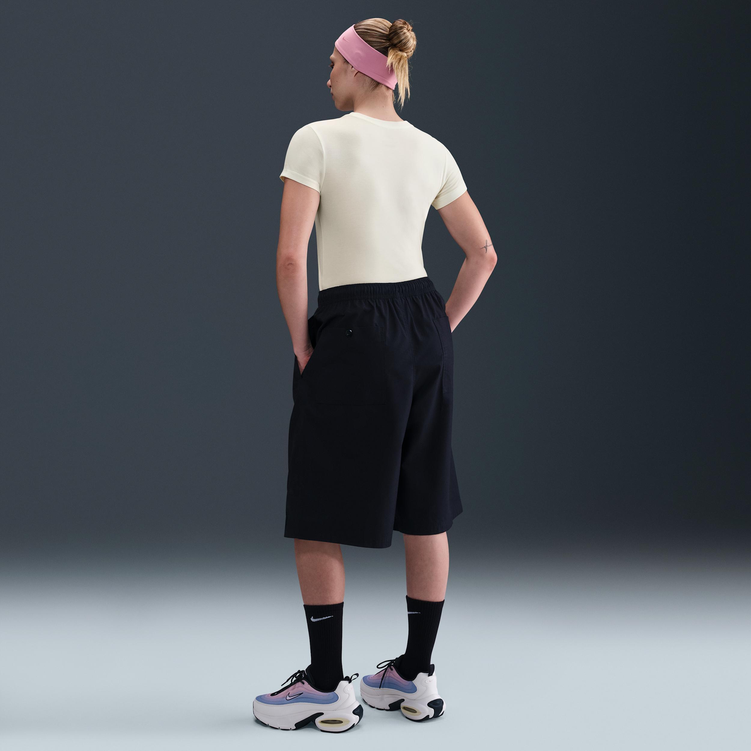 Women's Nike Sportswear Chill Knit Slim Cropped Graphic T-Shirt Product Image