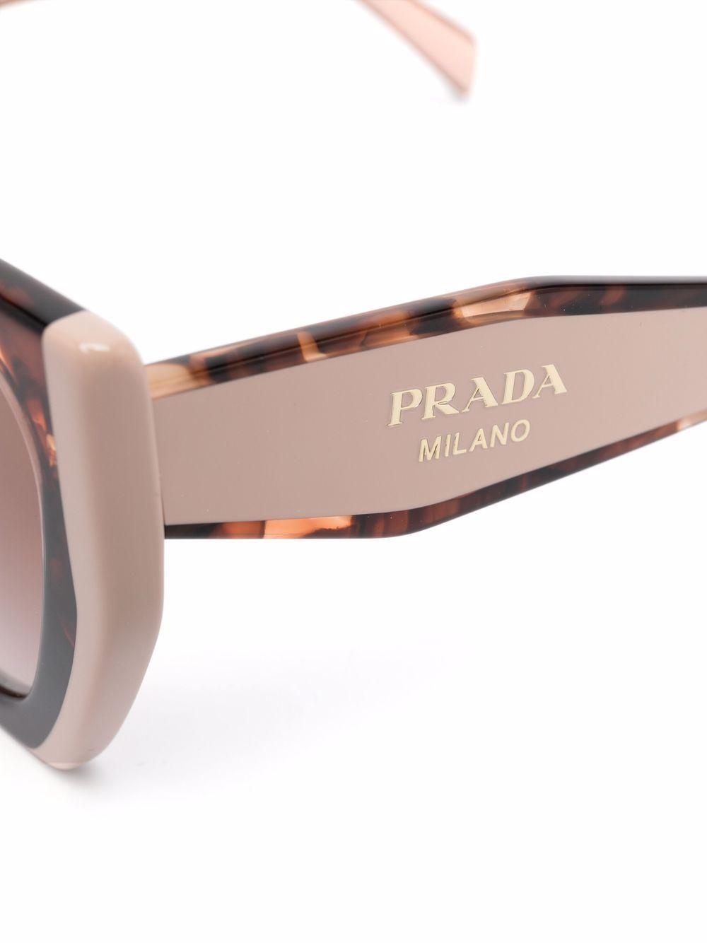 cat-eye sunglasses Product Image