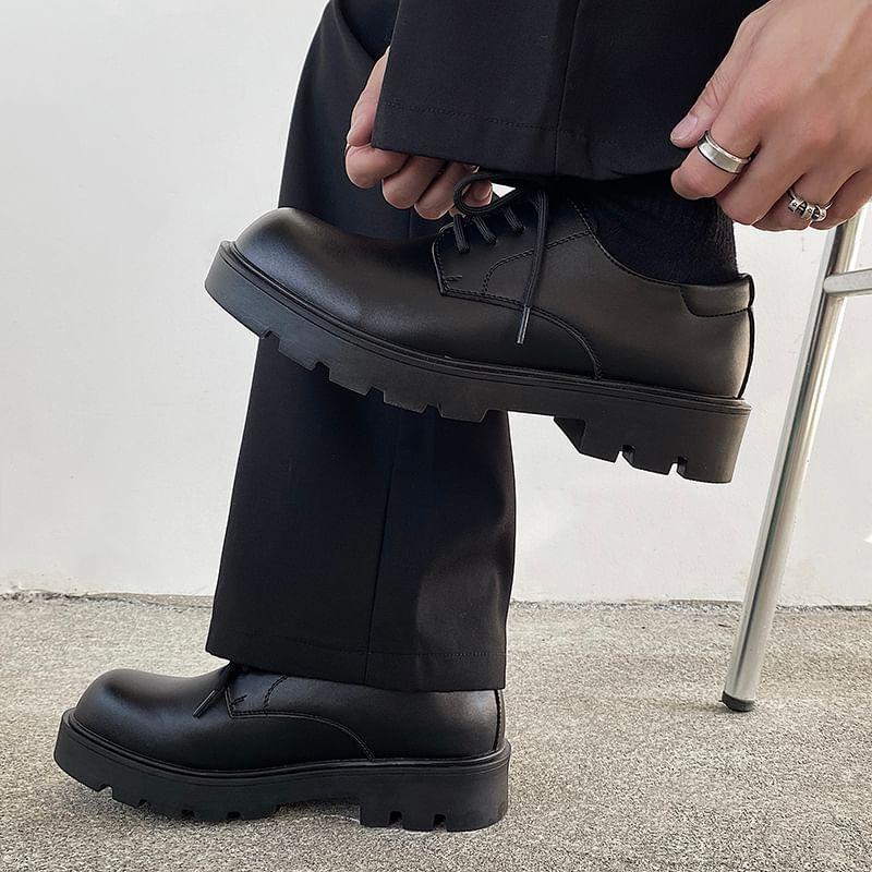 Platform Lace Up Oxford Shoes Product Image