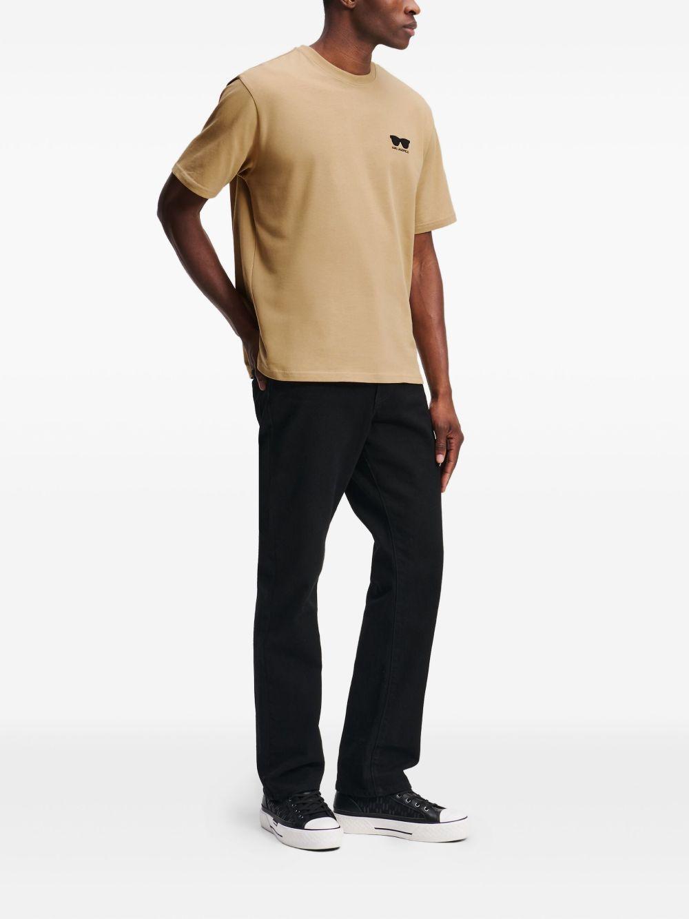 organic cotton t-shirt Product Image
