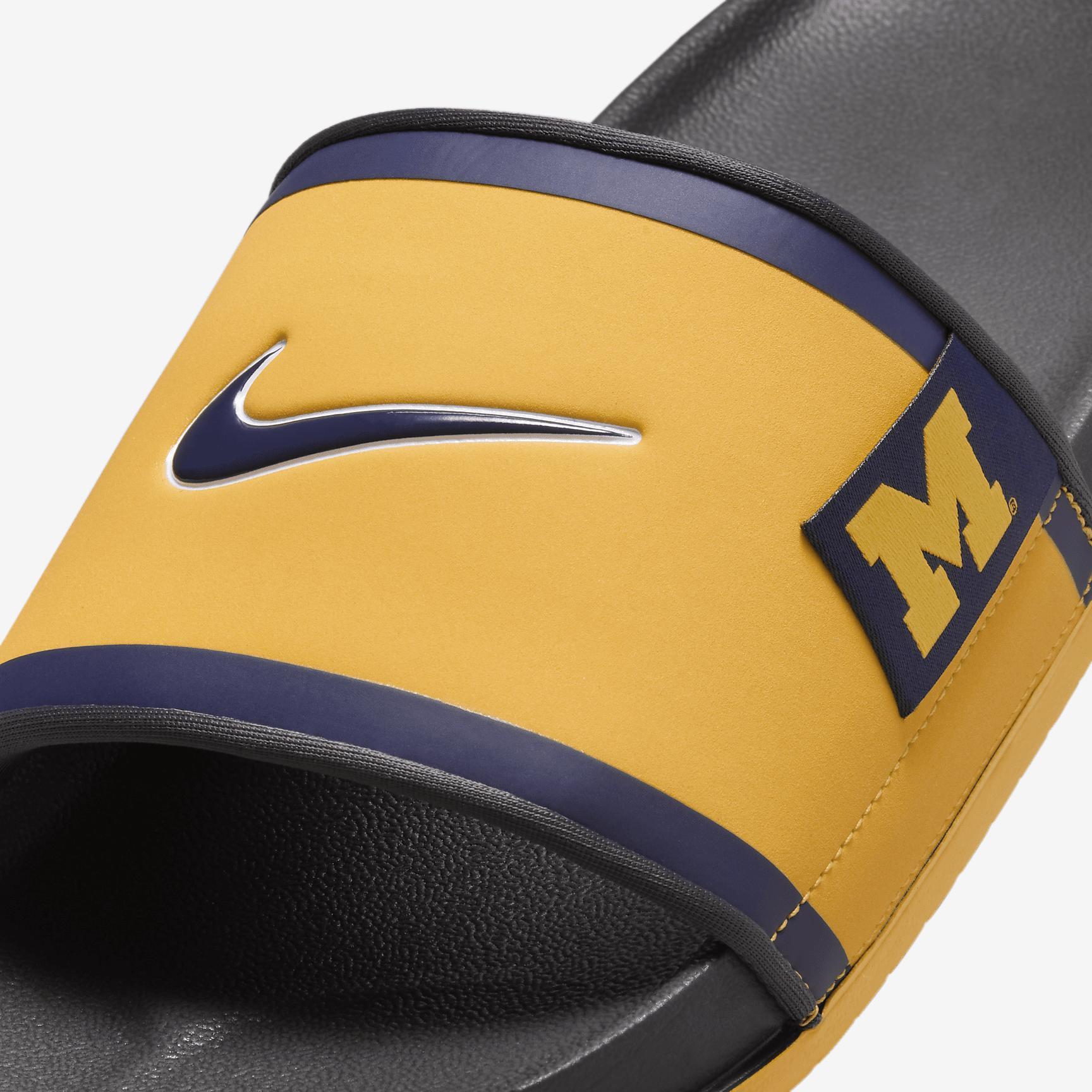 Nike Men's College Offcourt (Michigan) Slides Product Image