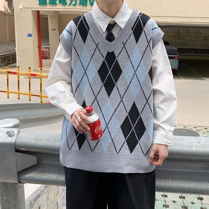 V-Neck Argyle Sweater Vest Product Image