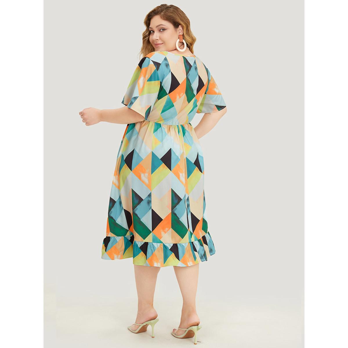 Plus Size Geometric Print Shirred Ruffle Hem Pocket Dress Multicolor Women Elegant Gathered V-neck Short sleeve Curvy Midi Dress BloomChic 18-20/2X Product Image