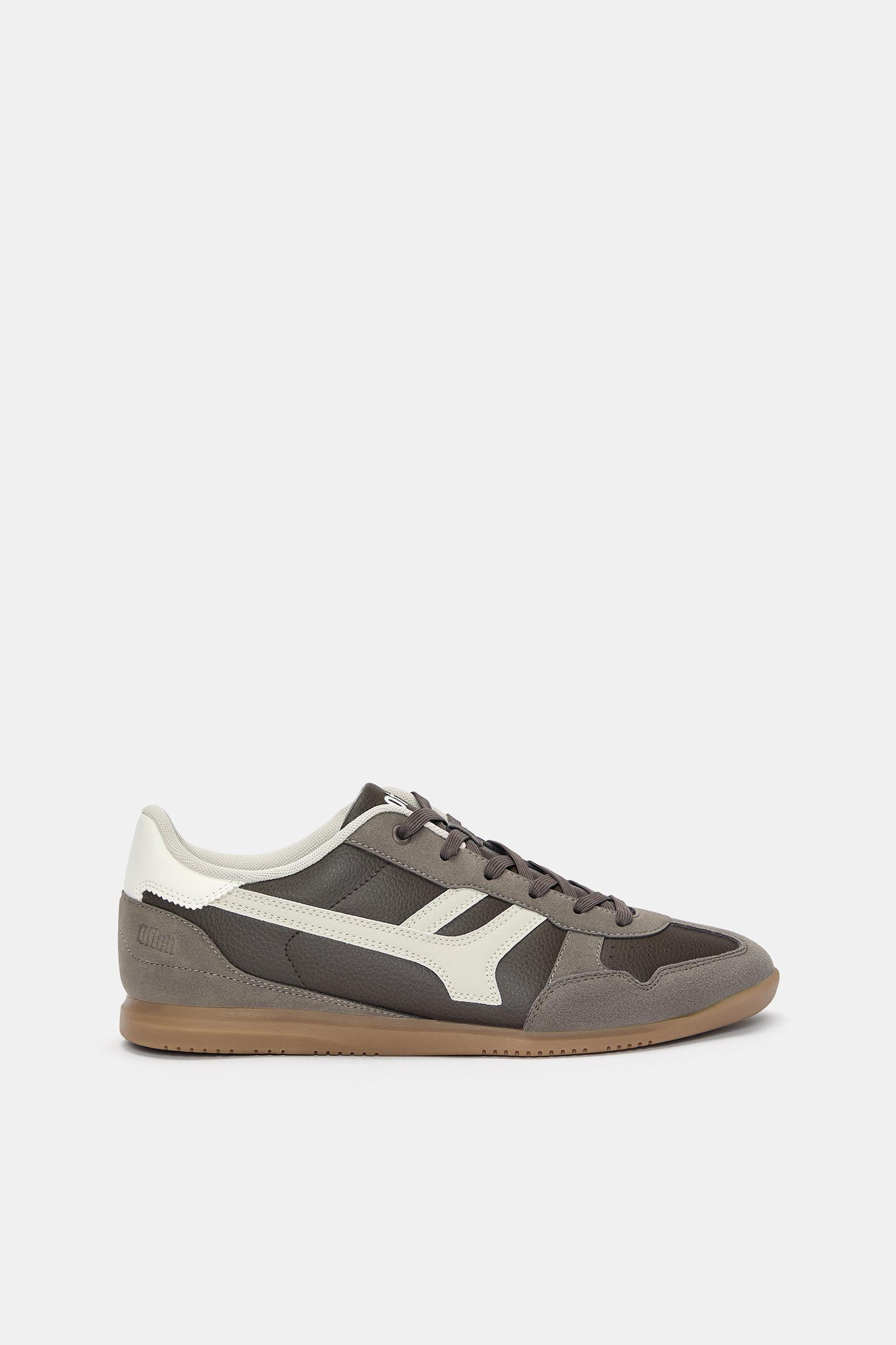 Retro sneakers Product Image