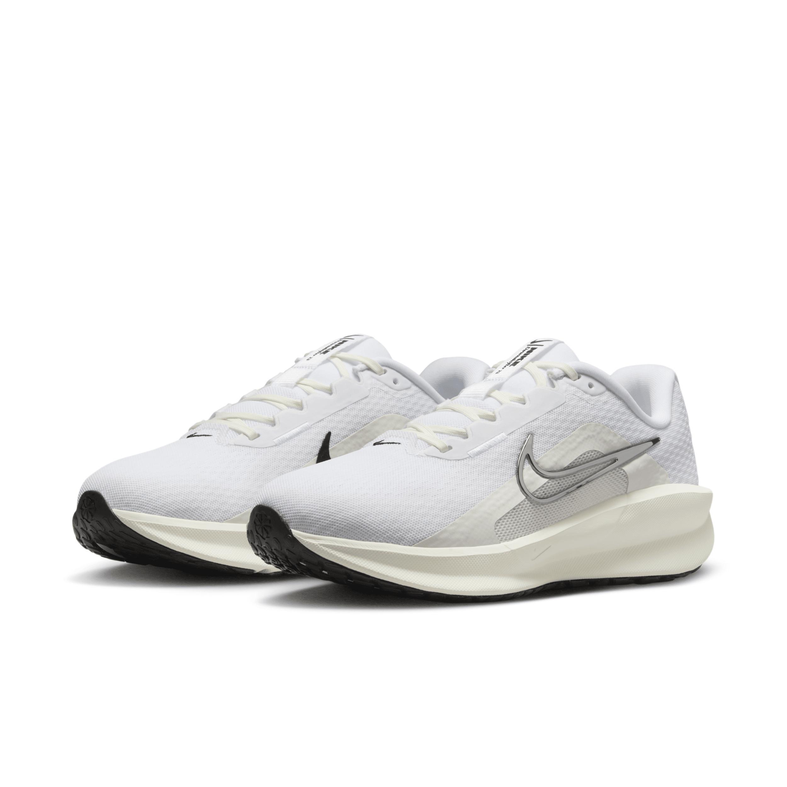 Nike Downshifter 13 Women's Road Running Shoes (Extra Wide) Product Image