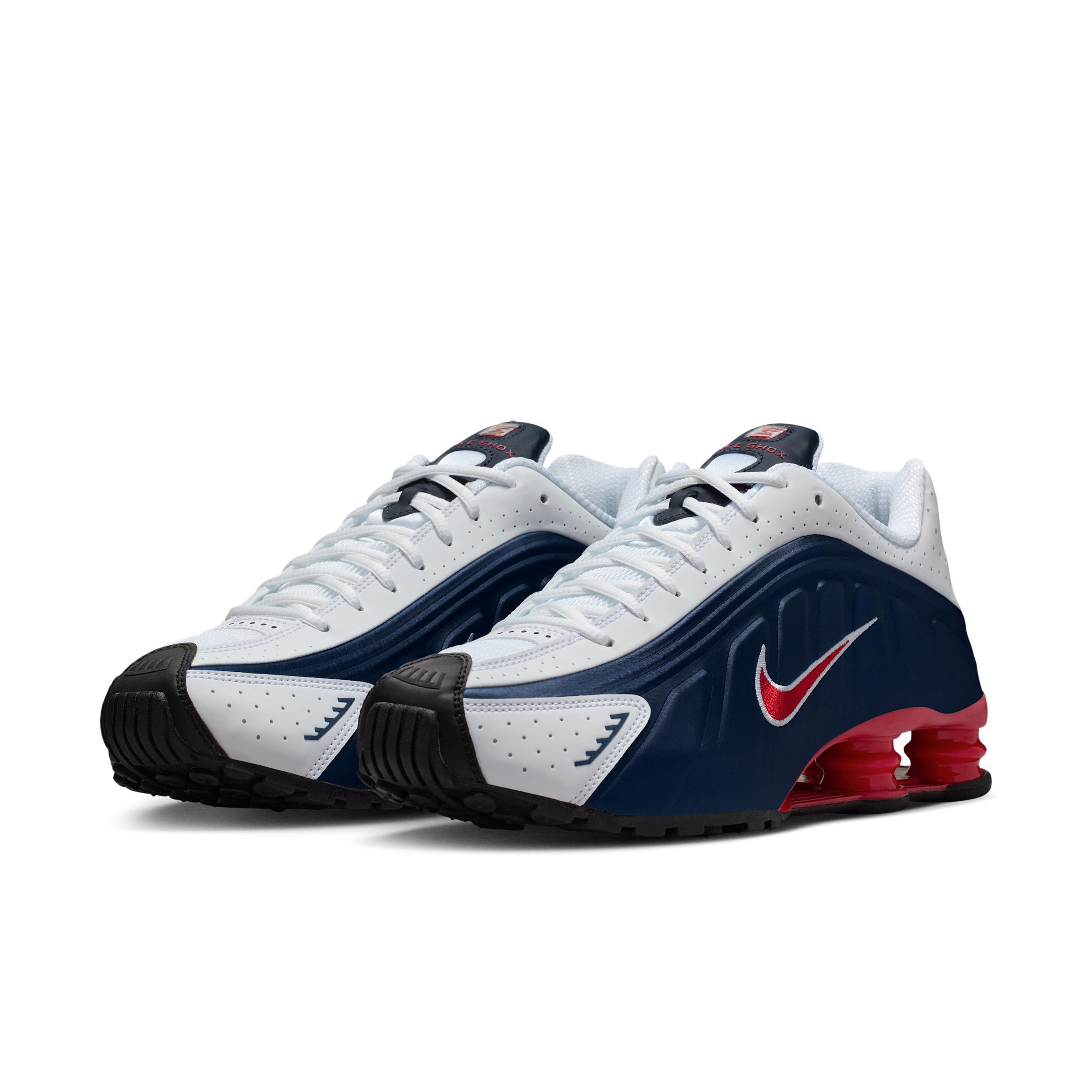 Nike Men's Shox R4 Shoes Product Image
