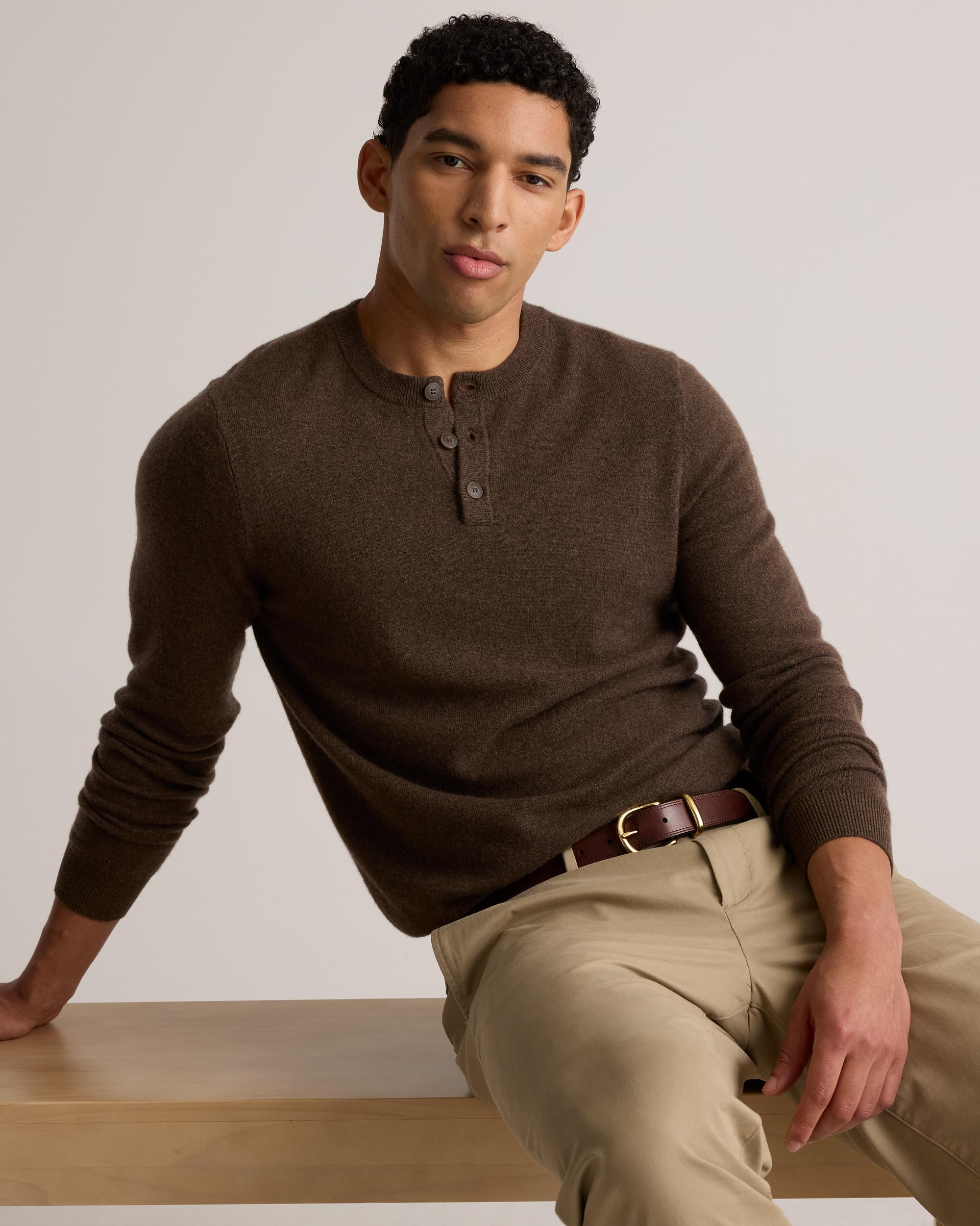 Quince | Men's Mongolian Cashmere Henley Sweater Size XL Product Image