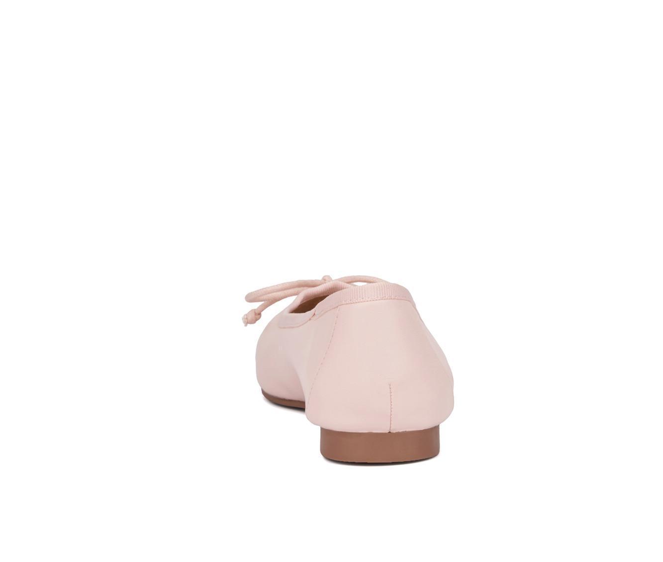 Women's New York and Company Paulina Flats Product Image