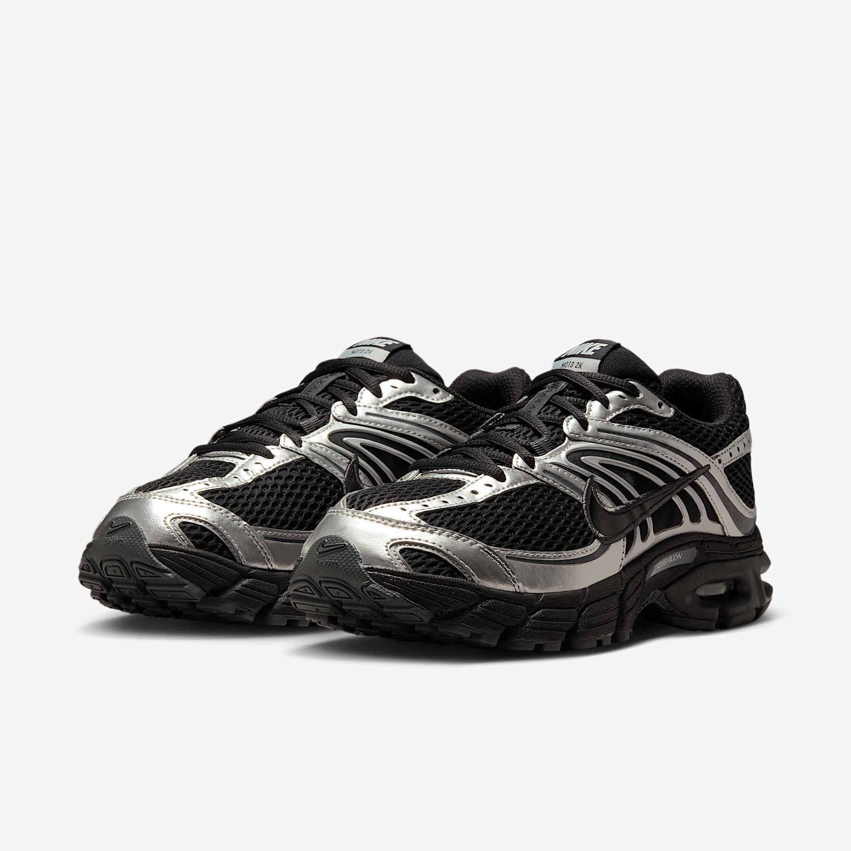 Nike Women's Air Max Moto 2K Shoes Product Image