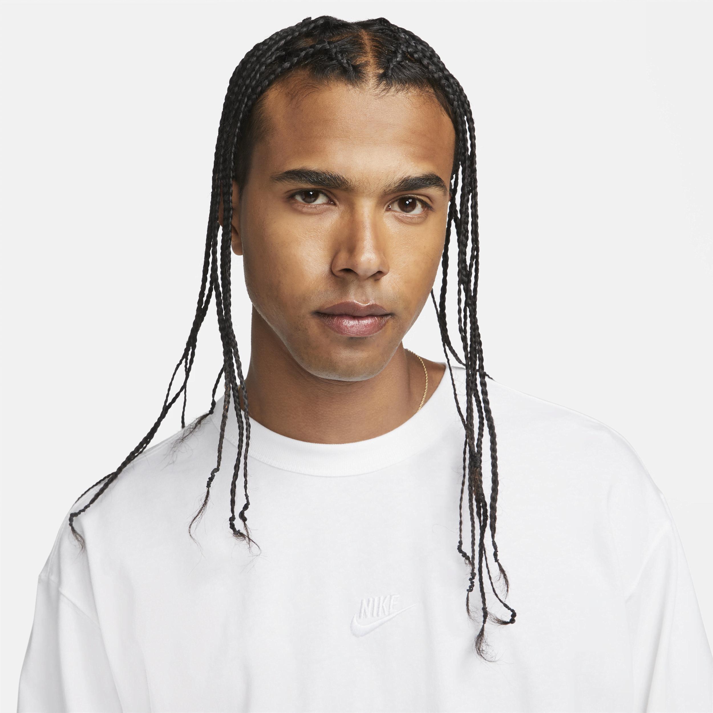 Men's Nike Sportswear Premium Essentials Long-Sleeve T-Shirt Product Image