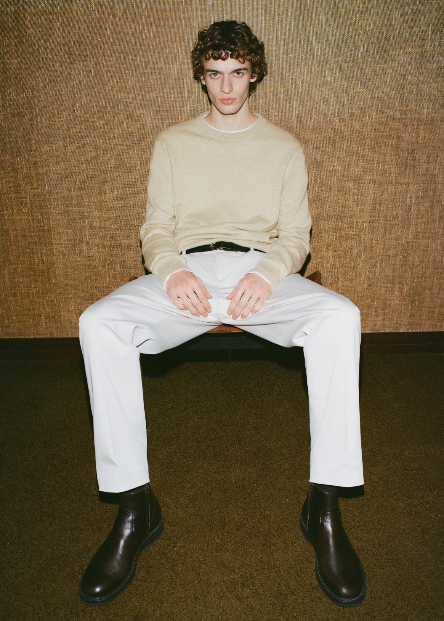 100% cashmere regular-fit sweater - Men | MANGO USA Product Image
