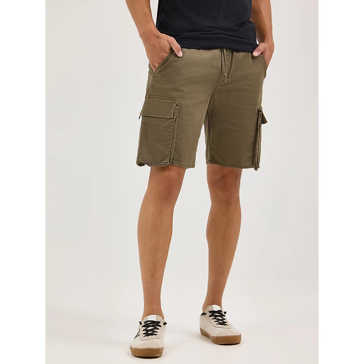 Men's Cargo Twill Short in Jungle Product Image