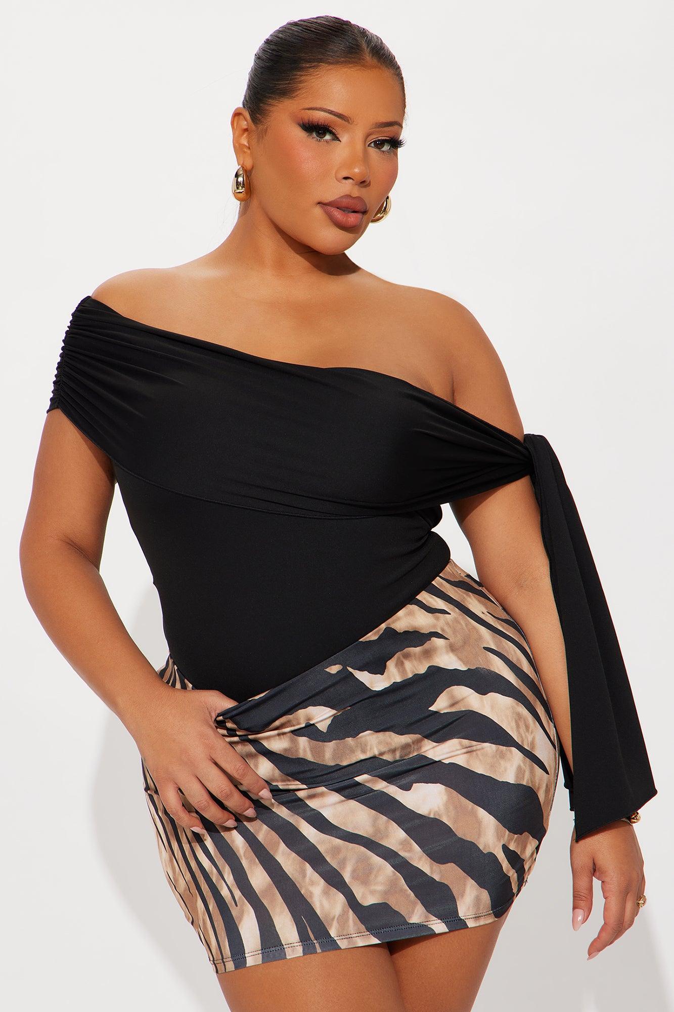 Refined Class Ruched Off Shoulder Bodysuit - Black Product Image