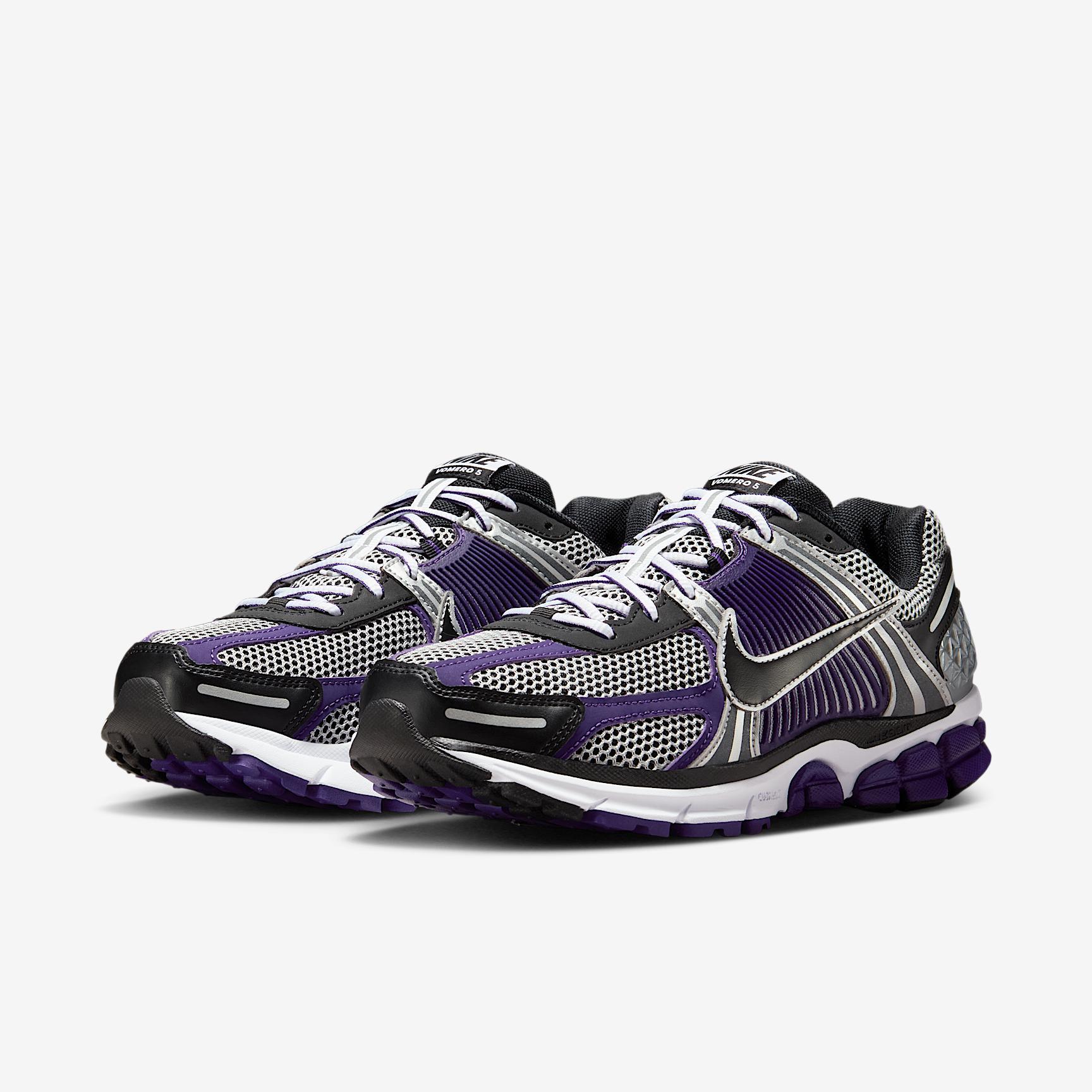 Nike Zoom Vomero 5 Men's Shoes Product Image