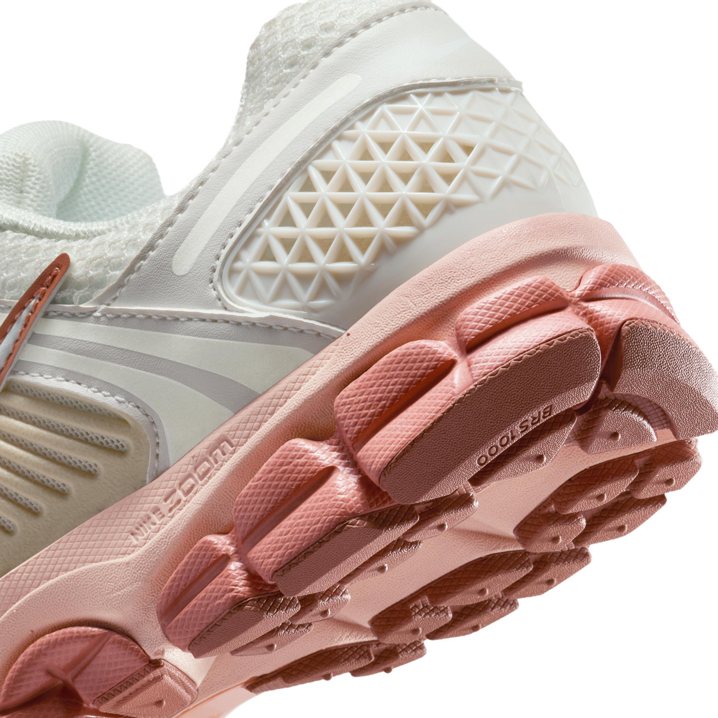 Nike Women's Zoom Vomero 5 Shoes Product Image