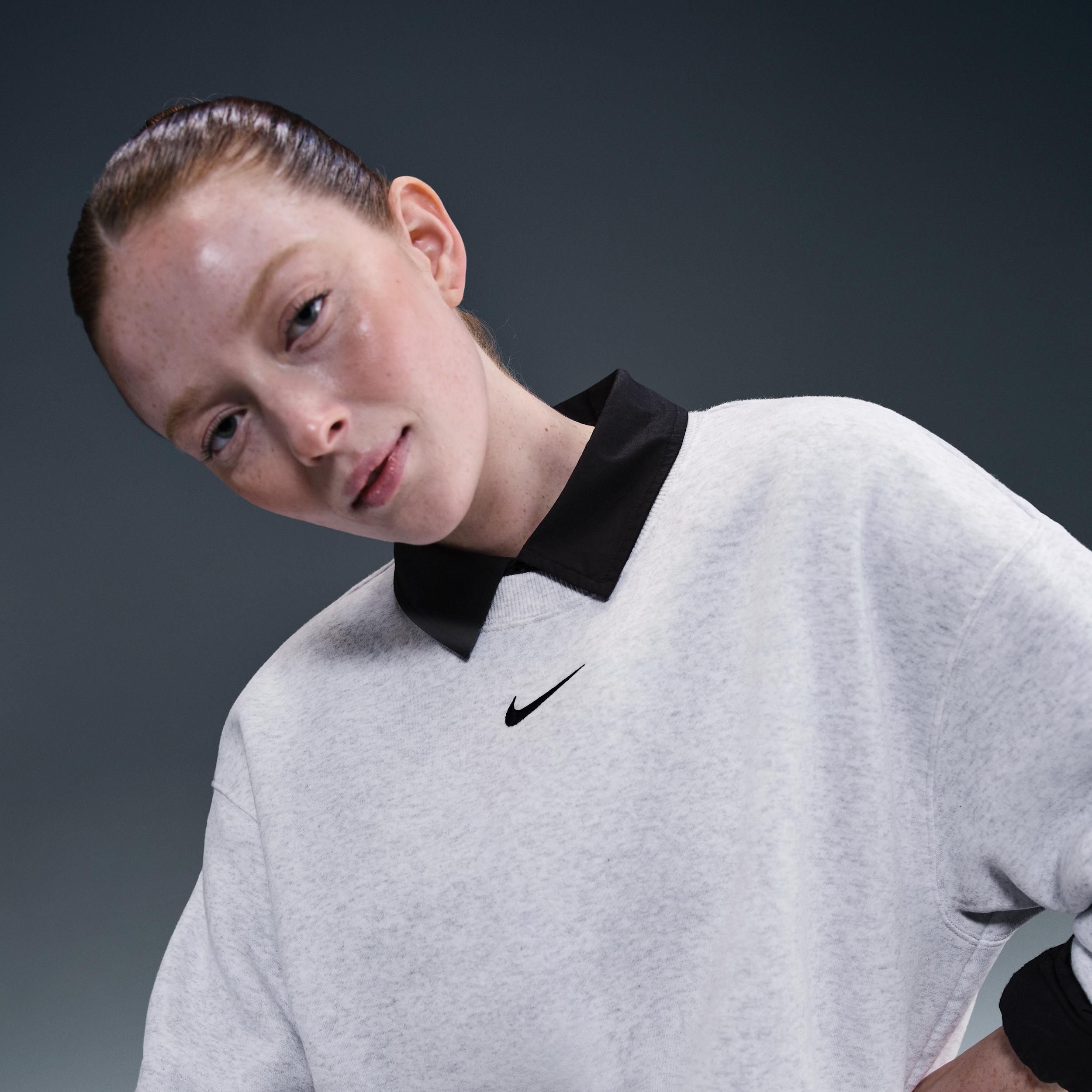 Women's Nike Sportswear Phoenix Fleece Oversized Crew-Neck Sweatshirt Product Image