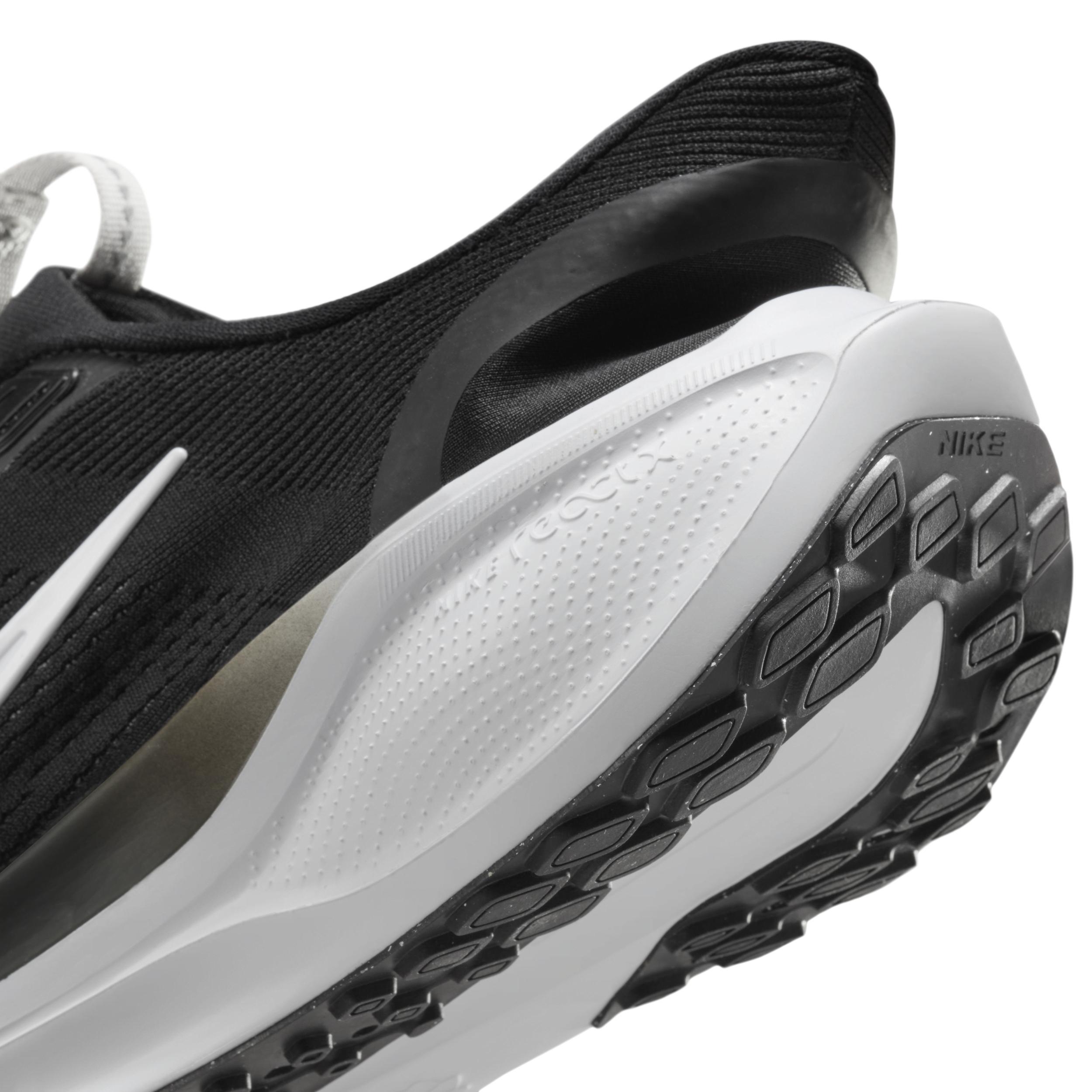 Nike Women's Pegasus EasyOn Road Running Shoes Product Image