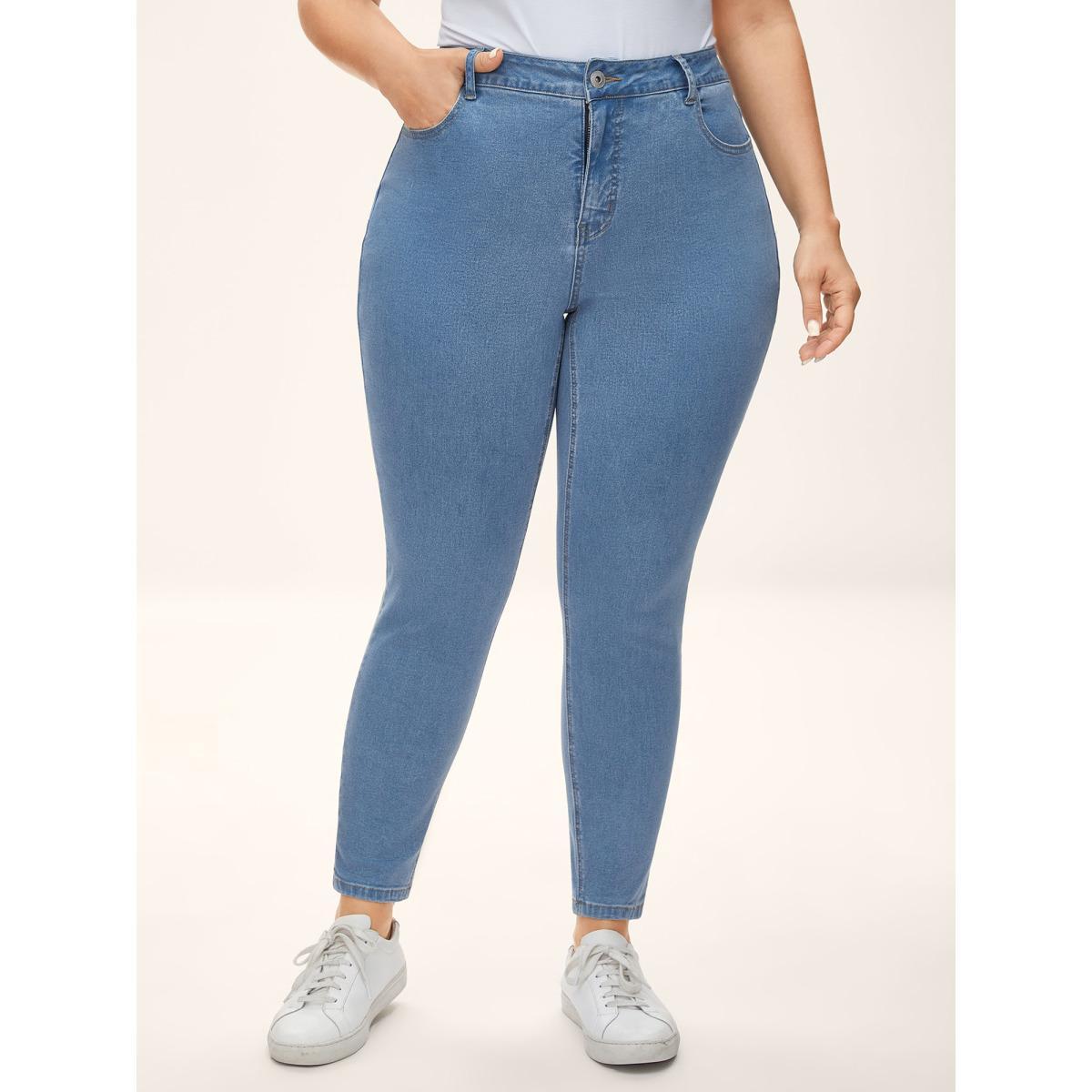 Plus Size Classic Skinny-Fit Mid Rise Jeans Women Denimblue Medium stretch Slanted pocket Jeans BloomChic 18/2X Product Image