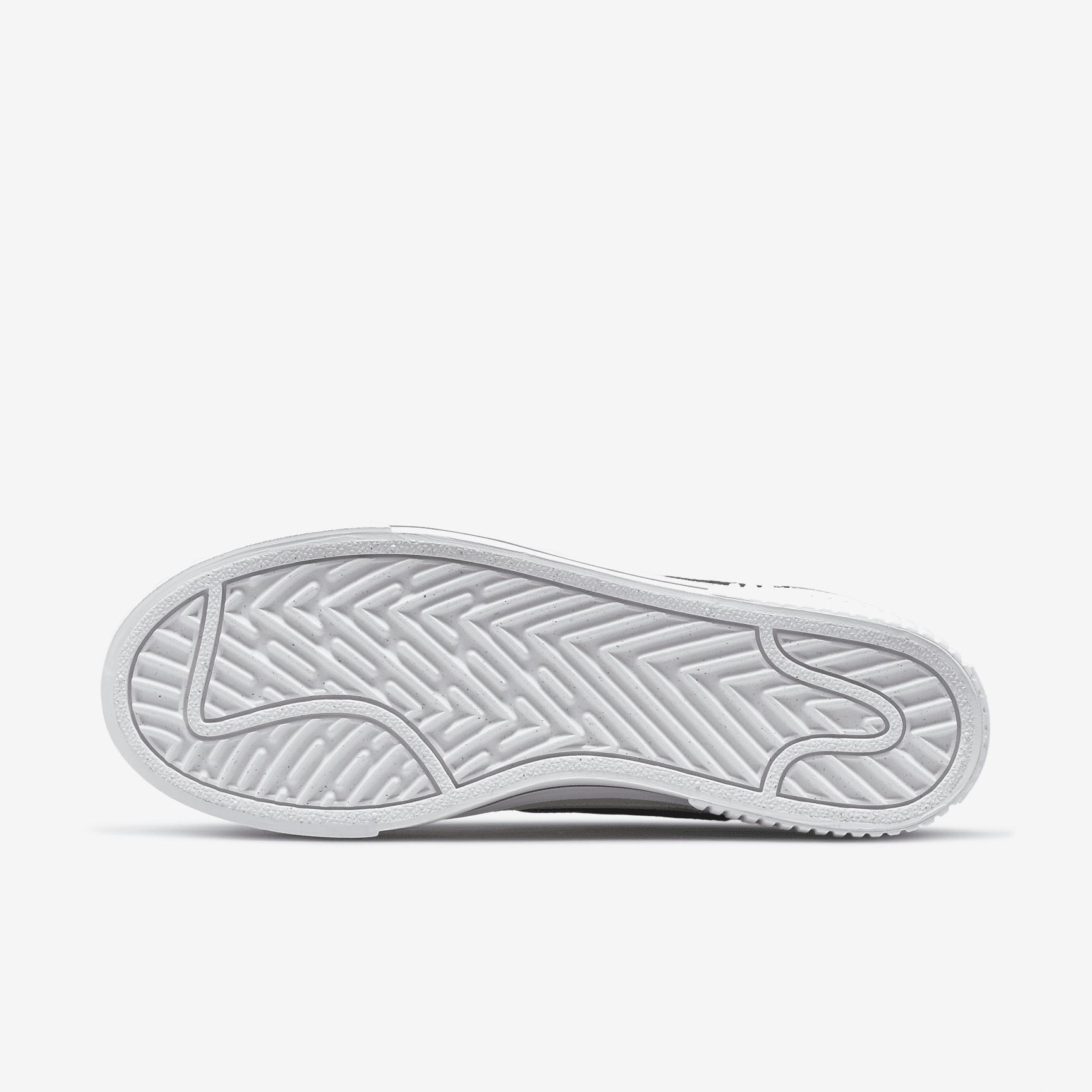 Nike Women's Court Legacy Lift Shoes Product Image