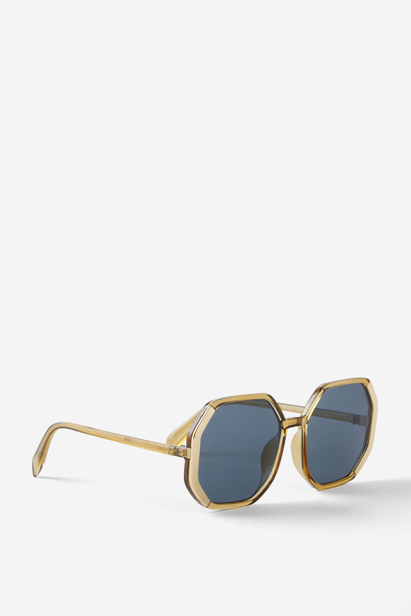 Everly Round Oversized Sunglasses Product Image