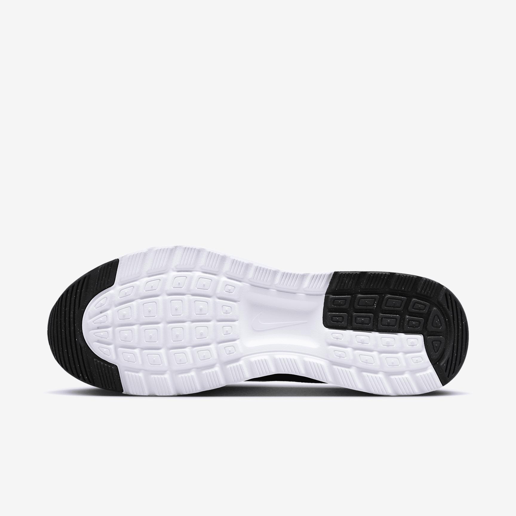 Nike Air Max Nuaxis Men's Shoes Product Image