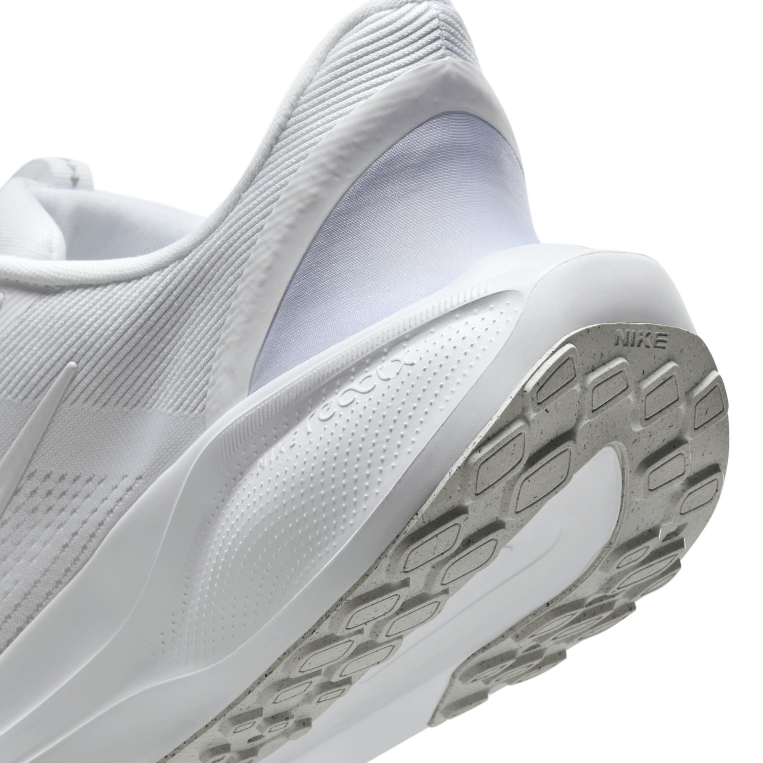 Nike Pegasus EasyOn Men's Road Running Shoes Product Image