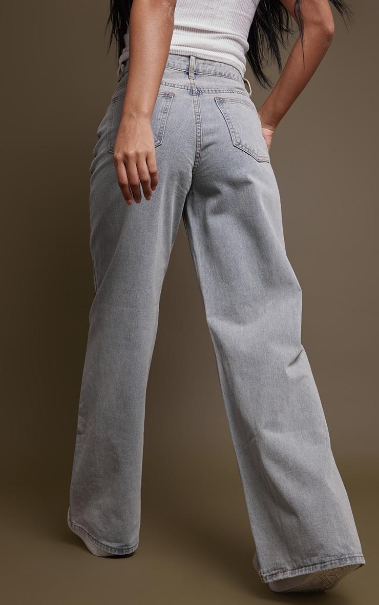 Vintage Light Wash Lightweight Wide Leg Jeans Product Image