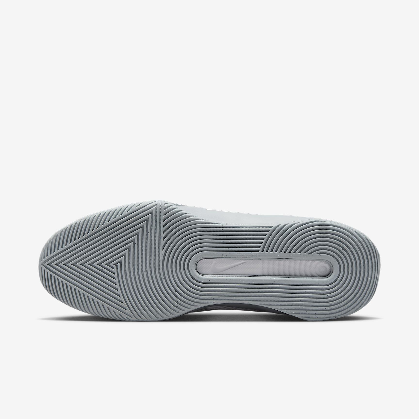 Nike Men's G.T. Jump Academy Basketball Shoes Product Image