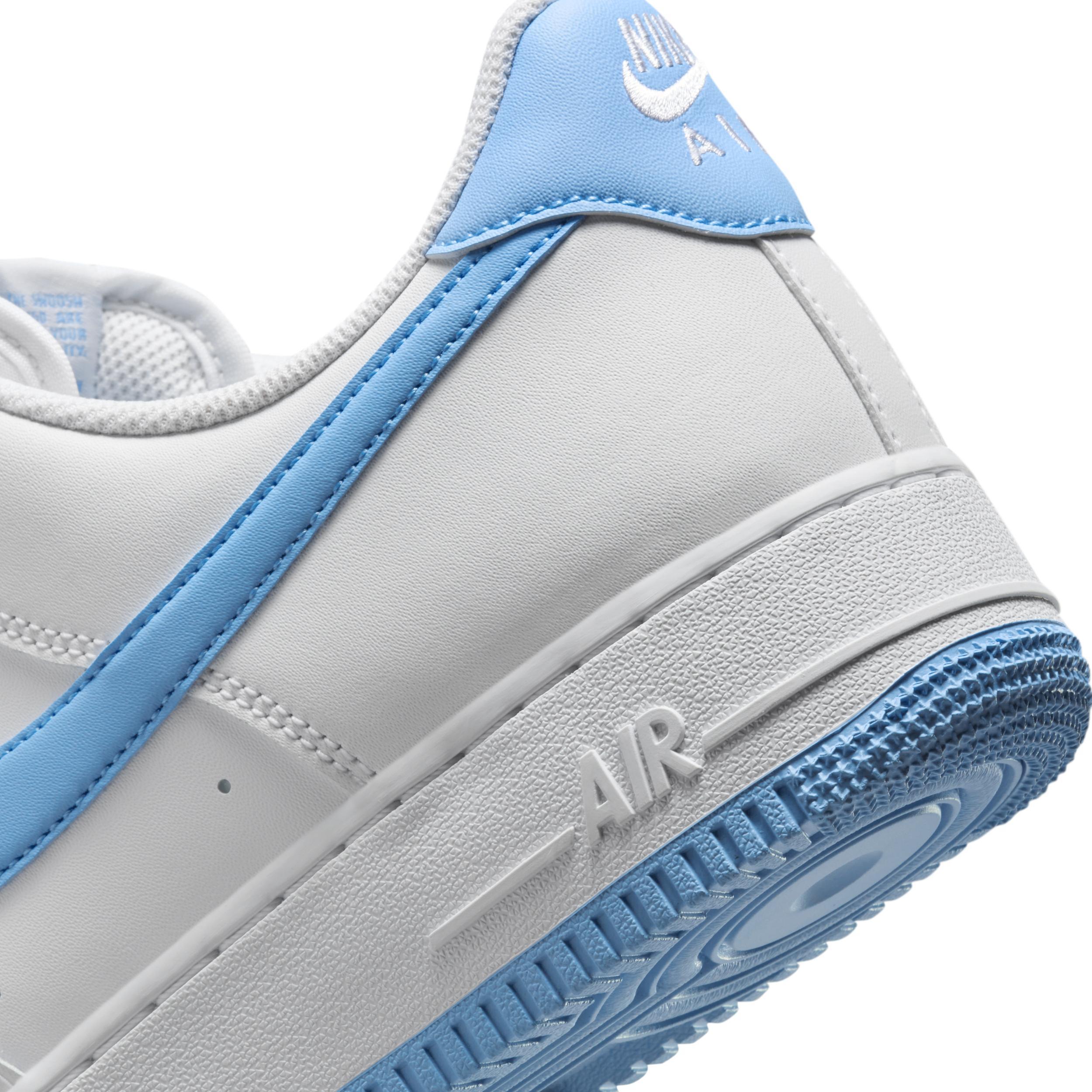 Nike Mens Nike Air Force 1 07 - Mens Basketball Shoes Product Image