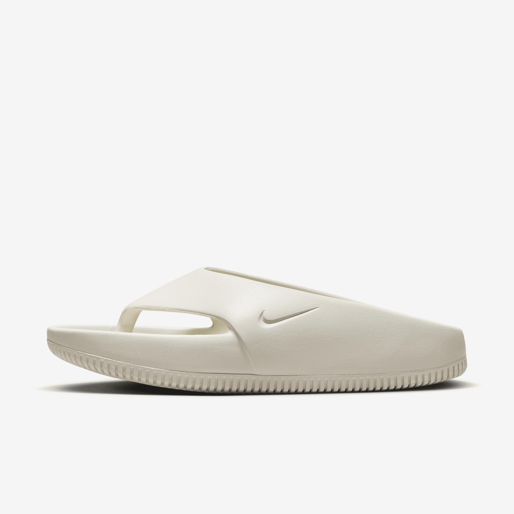 Nike Calm Women's Flip-Flops Product Image