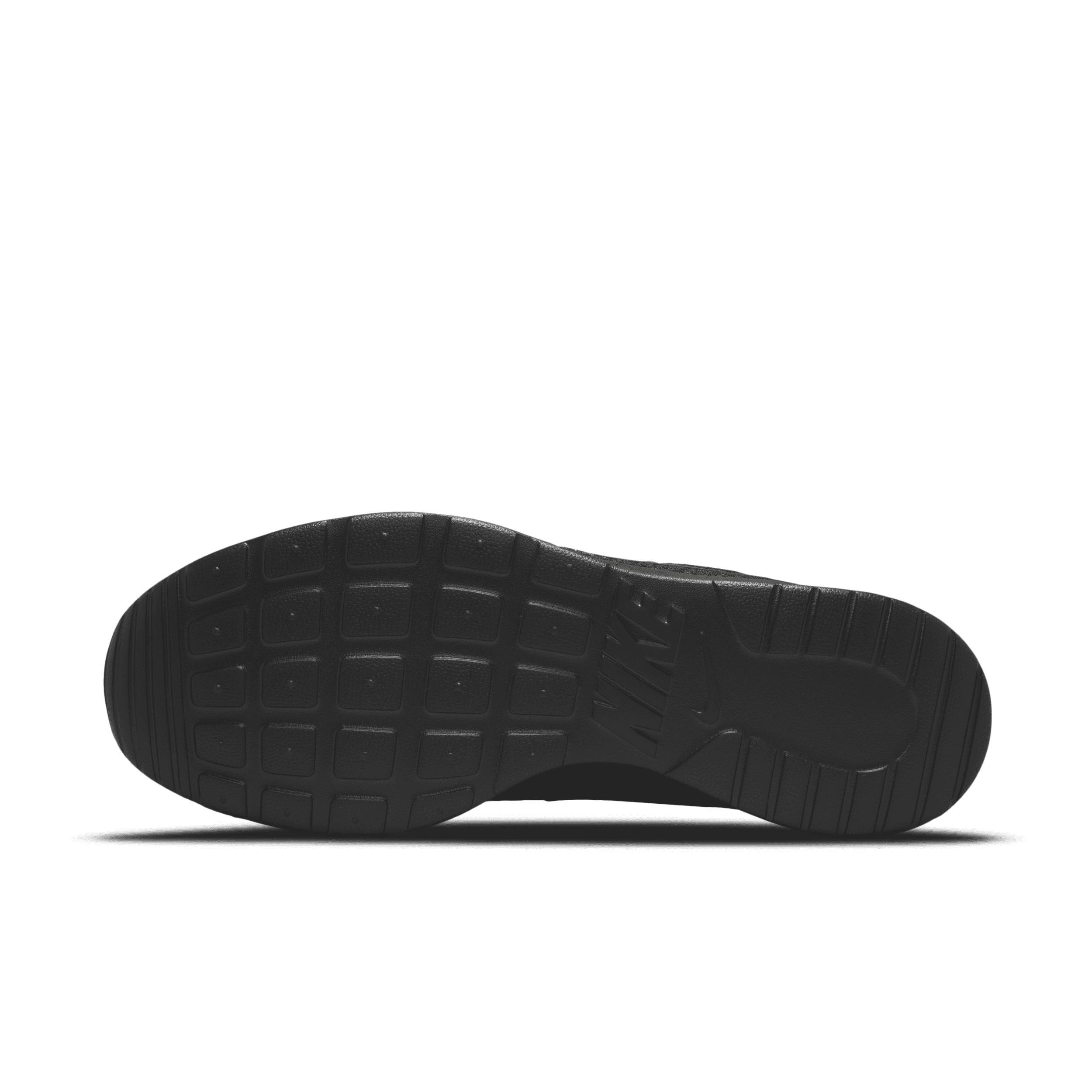 Nike Tanjun Men's Shoes Product Image