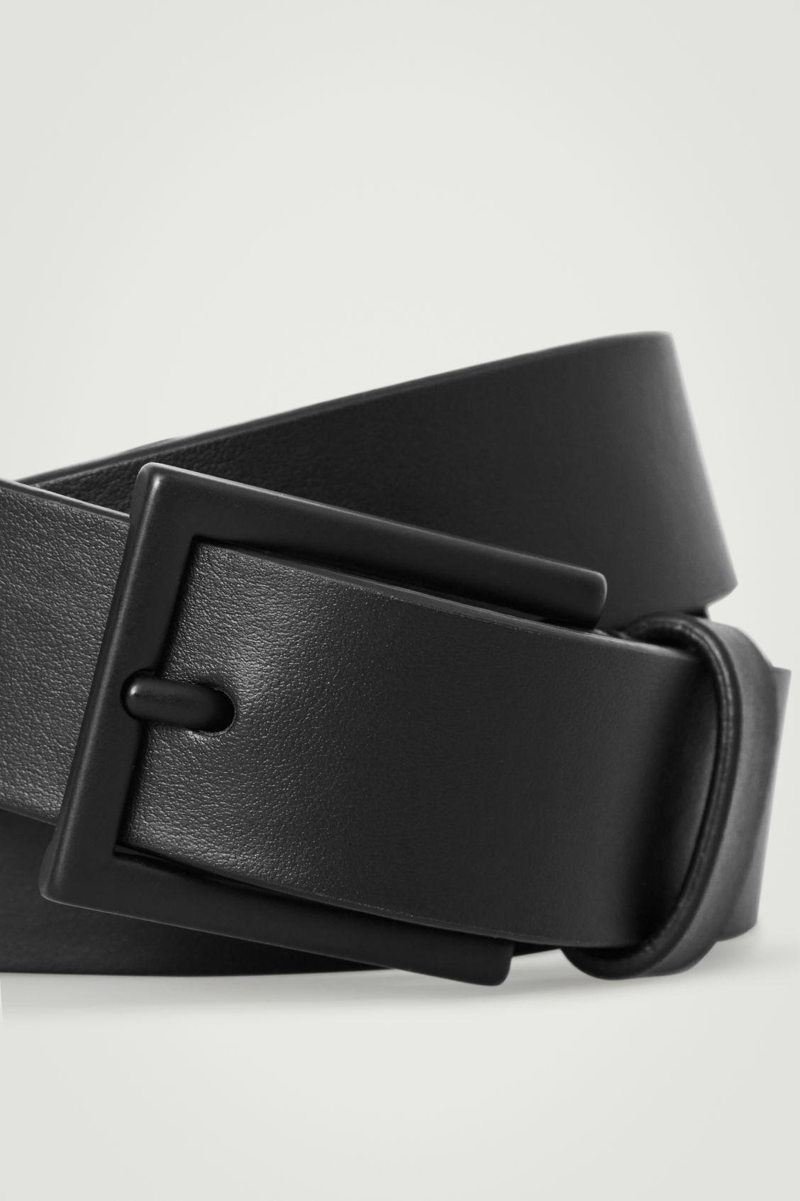 MATTE LEATHER BELT Product Image