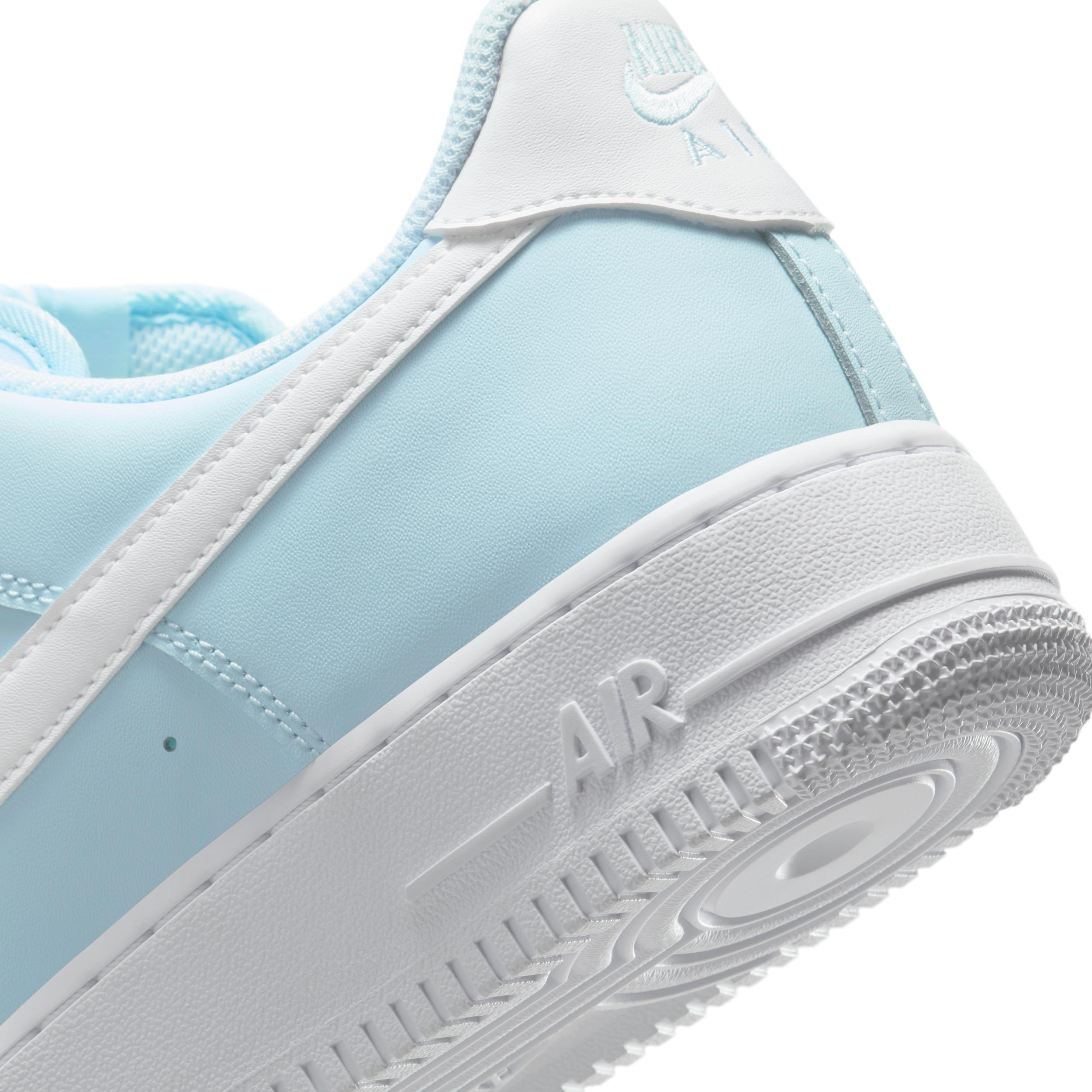 Mens Nike Air Force 1 07 Casual Shoes Product Image