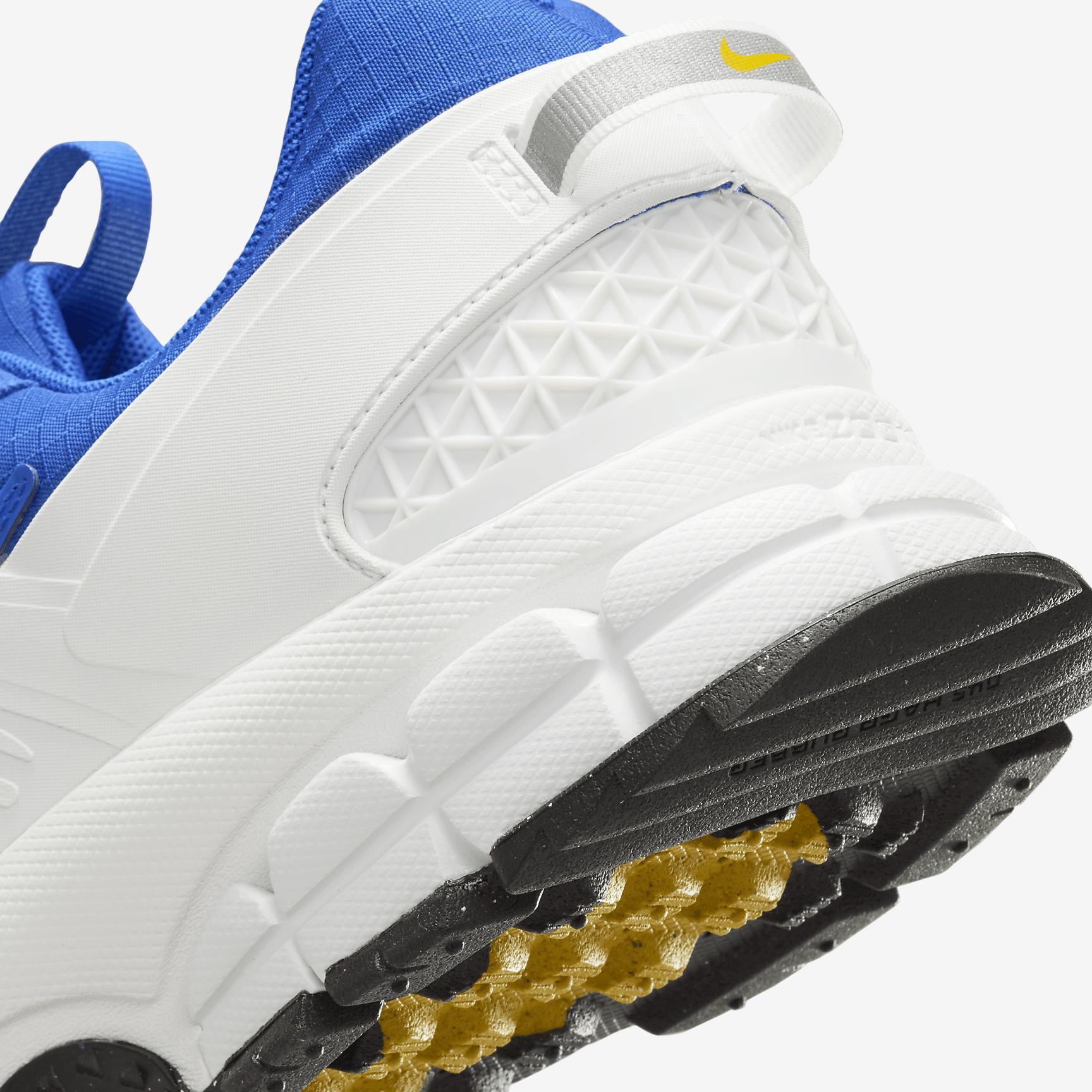 Nike Men's Zoom Vomero Roam Winterized Shoes Product Image