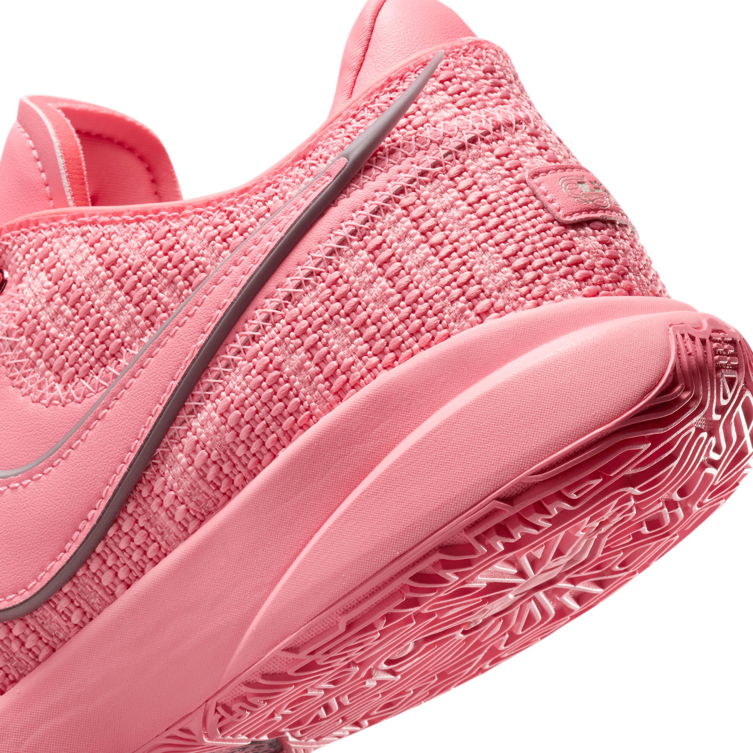 Nike Men's LeBron 20 Basketball Shoes Product Image