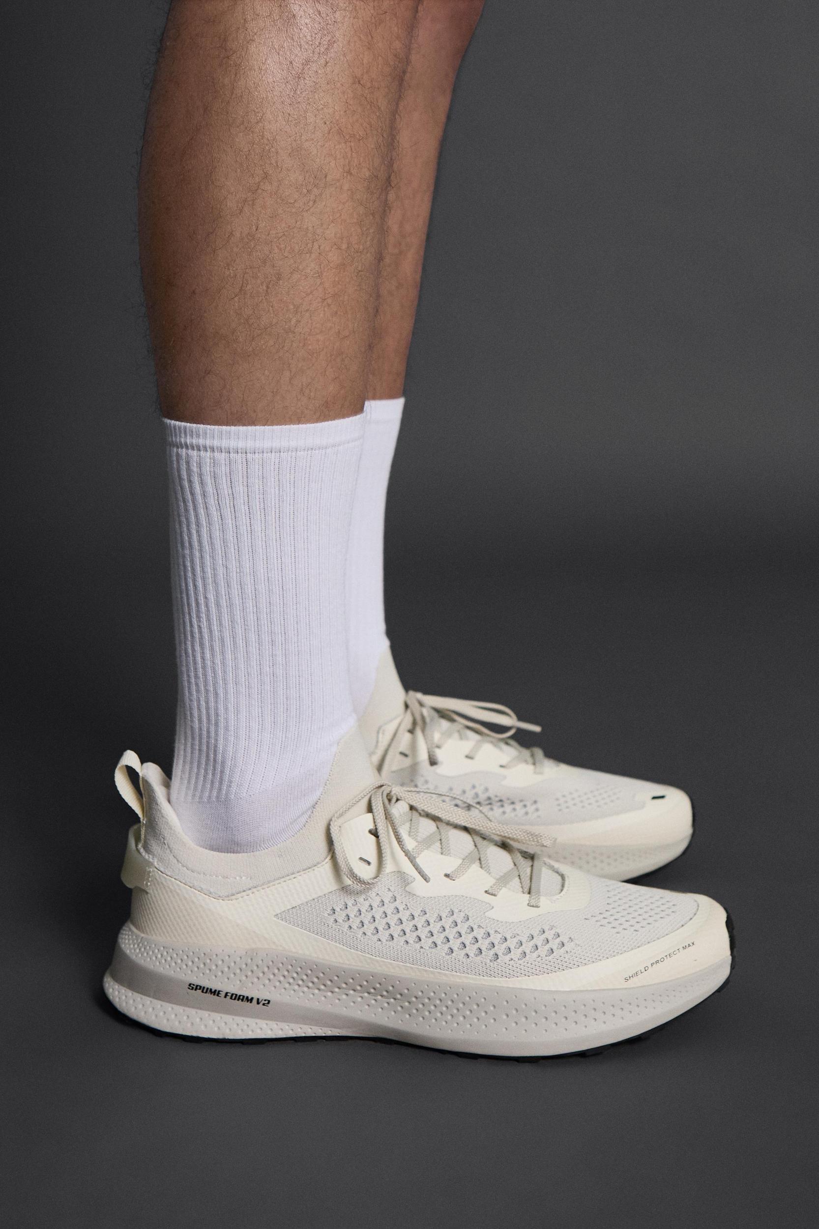 RUNNING SNEAKERS Product Image