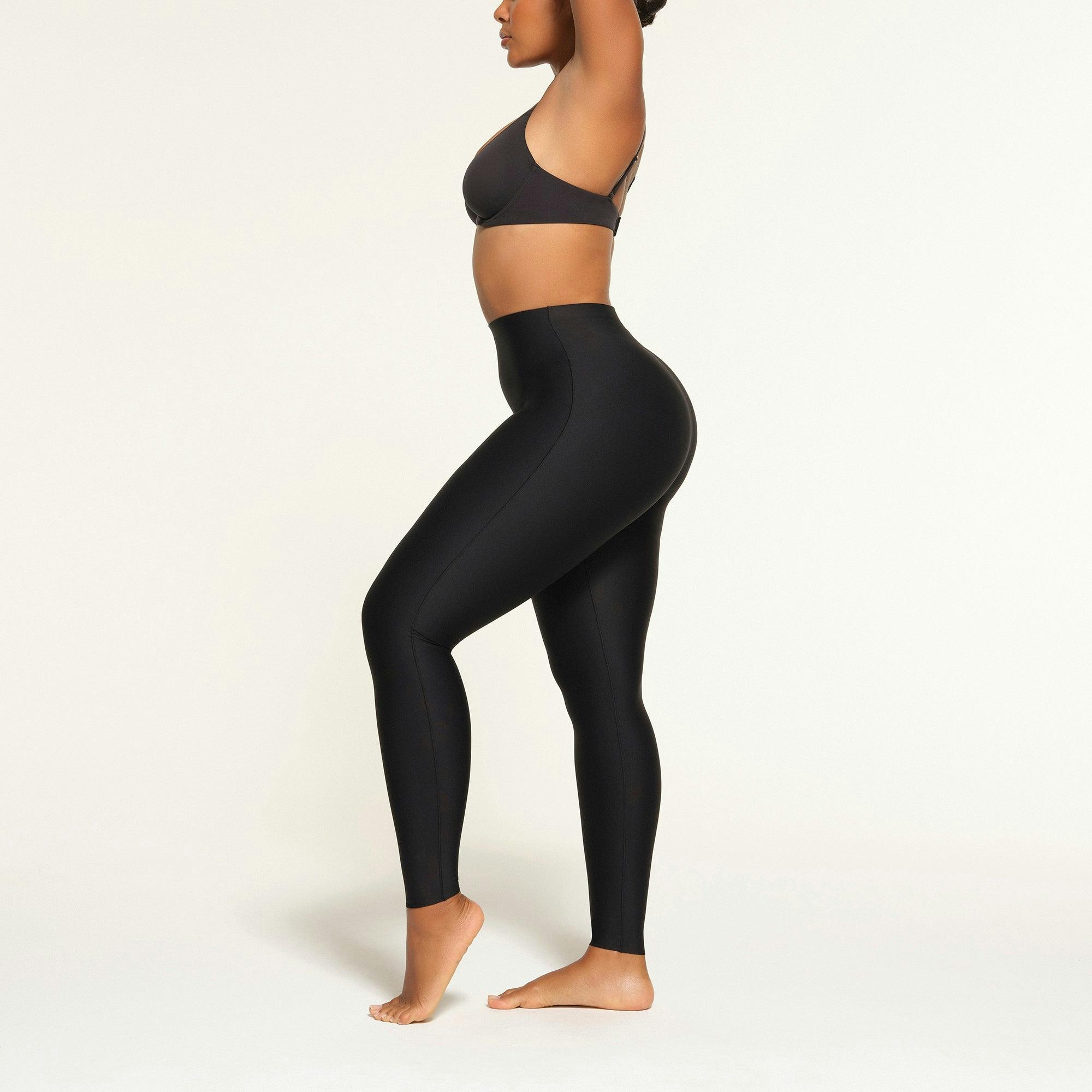 SKIMS BODY LEGGING | ONYX Product Image