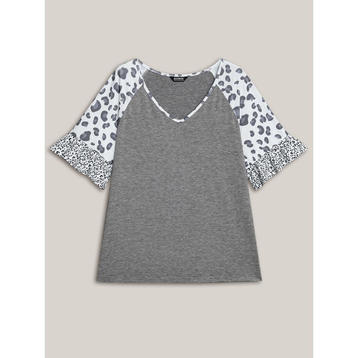 Plus Size Leopard Print Heather Contrast V-Neck T-Shirt DarkGray Women Casual Contrast V-neck Everyday T-shirts BloomChic 22-24/3X Product Image